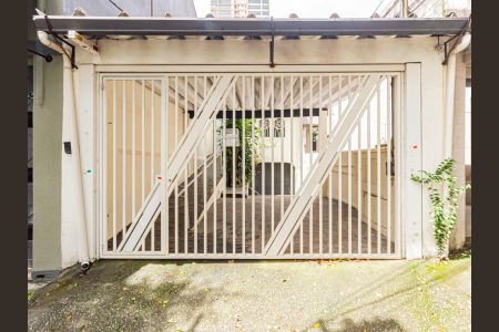 Casa à venda com 250m², 4 quartos e 6 vagasFachada