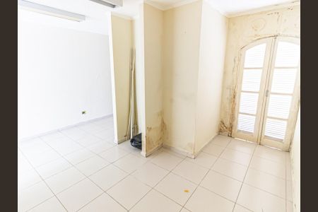 Casa à venda com 250m², 4 quartos e 6 vagasSala de TV