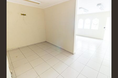 Casa à venda com 250m², 4 quartos e 6 vagasSala de TV
