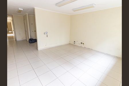 Casa à venda com 250m², 4 quartos e 6 vagasSala