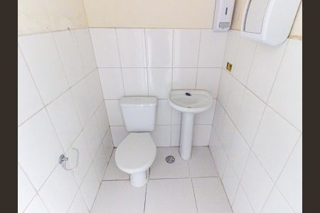 Casa à venda com 250m², 4 quartos e 6 vagasBanheiro 2