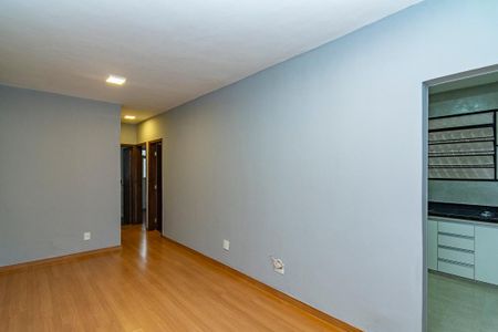 Sala de apartamento à venda com 3 quartos, 58m² em Estoril, Belo Horizonte