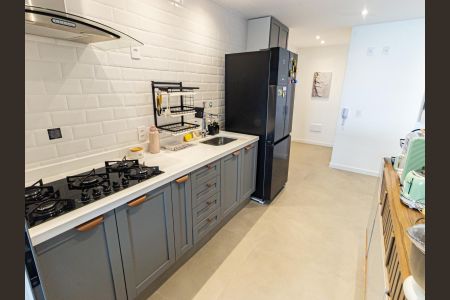 Apartamento à venda com 139m², 3 quartos e 2 vagas Apartamento à venda com 139m², 3 quartos e 2 vagasCozinha