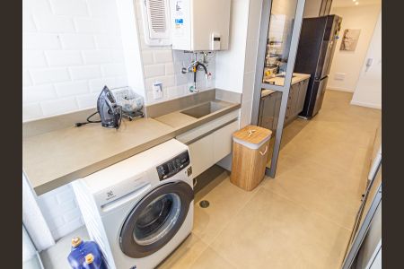 Apartamento à venda com 139m², 3 quartos e 2 vagas Apartamento à venda com 139m², 3 quartos e 2 vagasÁrea de Serviço