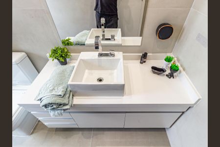 Apartamento à venda com 139m², 3 quartos e 2 vagas Apartamento à venda com 139m², 3 quartos e 2 vagasBanheiro da Suíte 2