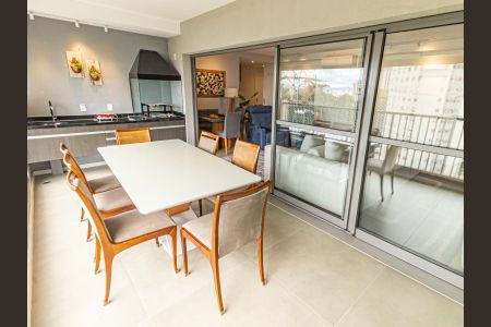 Apartamento à venda com 139m², 3 quartos e 2 vagas Apartamento à venda com 139m², 3 quartos e 2 vagasVaranda