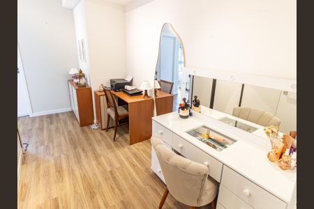 Apartamento à venda com 139m², 3 quartos e 2 vagas Apartamento à venda com 139m², 3 quartos e 2 vagasSuíte 1 - Closet