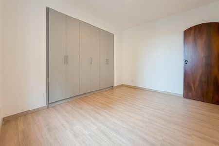 Apartamento à venda com 105m², 3 quartos e 2 vagasQuarto 1