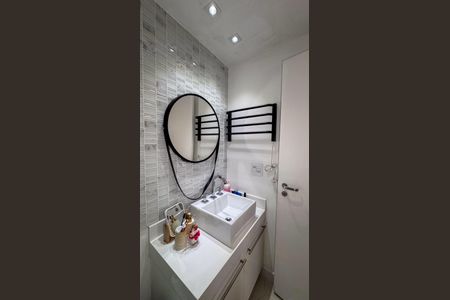 Apartamento à venda com 94m², 3 quartos e 2 vagasBanheiro da Suíte