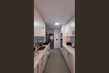 Apartamento à venda com 94m², 3 quartos e 2 vagasCozinha e Área de Serviço