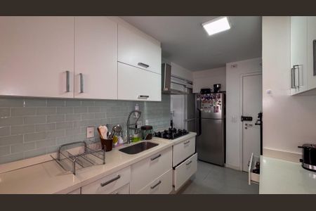 Apartamento à venda com 94m², 3 quartos e 2 vagasCozinha e Área de Serviço