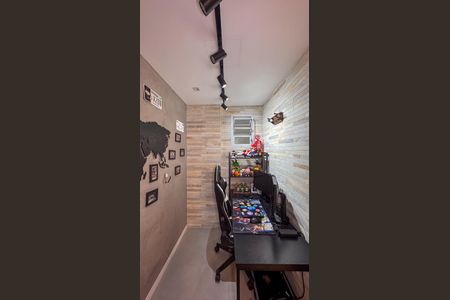 Apartamento à venda com 94m², 3 quartos e 2 vagasEscritório