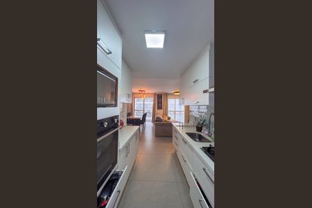 Apartamento à venda com 94m², 3 quartos e 2 vagasCozinha e Área de Serviço