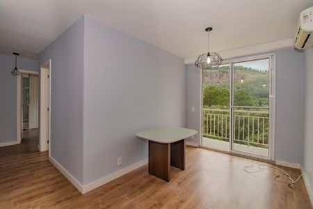 Sala de apartamento para alugar com 2 quartos, 57m² em Jardim Carvalho, Porto Alegre