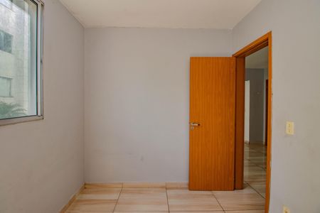 Quarto 1 de apartamento para alugar com 2 quartos, 48m² em Santa Fe, Porto Alegre