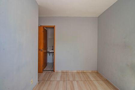 Suíte de apartamento para alugar com 2 quartos, 48m² em Santa Fe, Porto Alegre