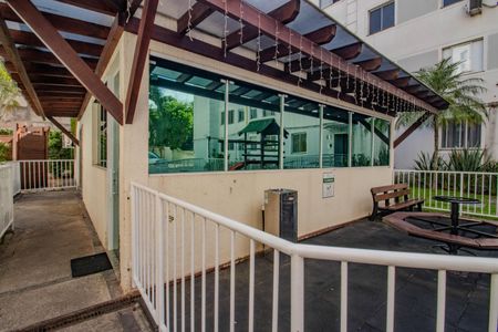 Apartamento para alugar com 48m², 2 quartos e 1 vaga Apartamento para alugar com 48m², 2 quartos e 1 vagaÁrea comum - Salão de festas