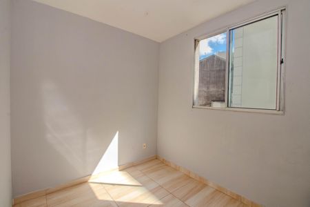 Quarto 1 de apartamento para alugar com 2 quartos, 48m² em Santa Fe, Porto Alegre