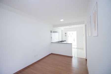 Sala de apartamento para alugar com 2 quartos, 70m² em Novo Progresso, Contagem