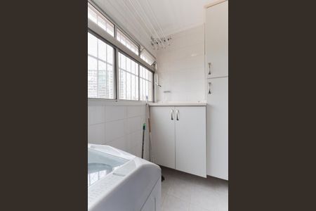 Apartamento para alugar com 64m², 2 quartos e 1 vagaÁrea de serviço