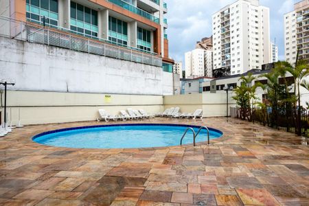 Apartamento para alugar com 64m², 2 quartos e 1 vagaÁrea comum - Piscina
