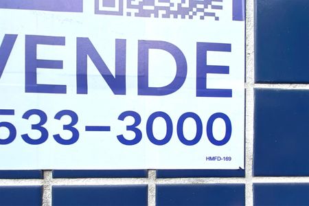 Apartamento à venda com 76m², 3 quartos e 2 vagas Apartamento à venda com 76m², 3 quartos e 2 vagasPlaca