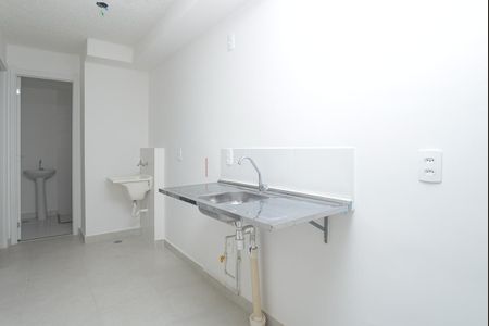 Apartamento para alugar com 2 quartos, 35m² em Parque Industrial Tomas Edson, São Paulo