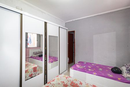 Casa à venda com 200m², 5 quartos e 2 vagasSuíte