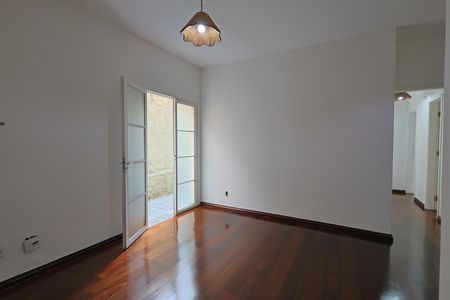 Sala de apartamento à venda com 3 quartos, 110m² em Planalto, Belo Horizonte