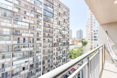 Apartamento à venda com 28m², 1 quarto e sem vagaSacada