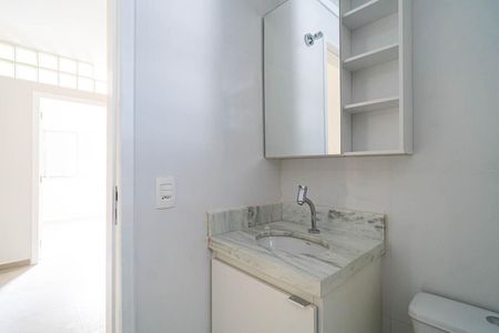 Banheiro de apartamento para alugar com 1 quarto, 32m² em Consolação, São Paulo