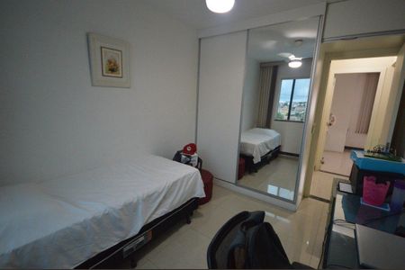 Casa à venda com 114m², 3 quartos e 4 vagas