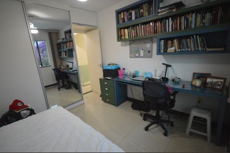 Casa à venda com 114m², 3 quartos e 4 vagas