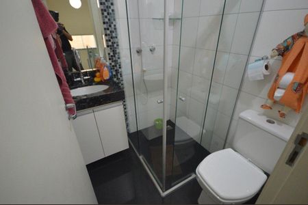 Casa à venda com 114m², 3 quartos e 4 vagas