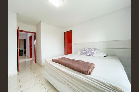 Casa à venda com 130m², 3 quartos e 5 vagasSuíte