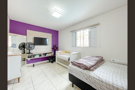 Casa à venda com 130m², 3 quartos e 5 vagasQuarto 2