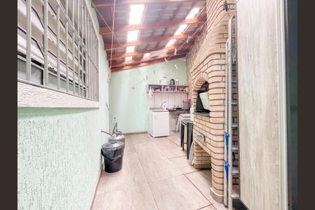 Casa à venda com 130m², 3 quartos e 5 vagasÁrea de Serviço