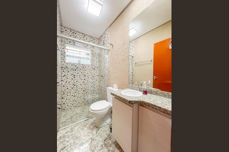 Casa à venda com 130m², 3 quartos e 5 vagasBanheiro 3