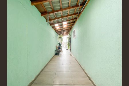 Casa à venda com 130m², 3 quartos e 5 vagasCorredor