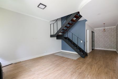 Sala de casa de condomínio para alugar com 3 quartos, 125m² em Parque Assuncao, Taboão da Serra