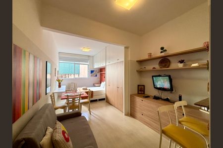 Sala de apartamento à venda com 1 quarto, 30m² em Copacabana, Rio de Janeiro