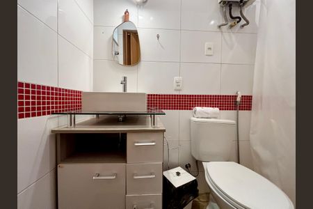 Banheiro de apartamento à venda com 1 quarto, 30m² em Copacabana, Rio de Janeiro