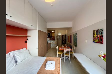 Quarto de apartamento à venda com 1 quarto, 30m² em Copacabana, Rio de Janeiro