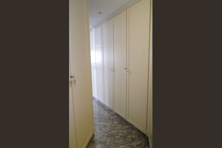 Apartamento para alugar com 330m², 3 quartos e 4 vagas