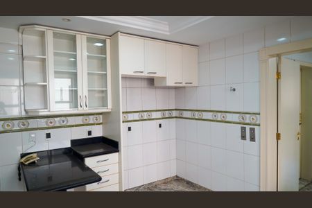 Apartamento para alugar com 330m², 3 quartos e 4 vagas