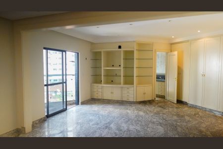 Apartamento para alugar com 330m², 3 quartos e 4 vagas