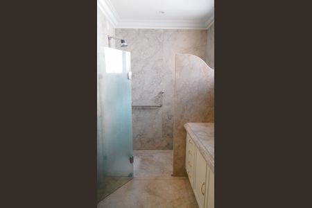 Apartamento para alugar com 330m², 3 quartos e 4 vagas