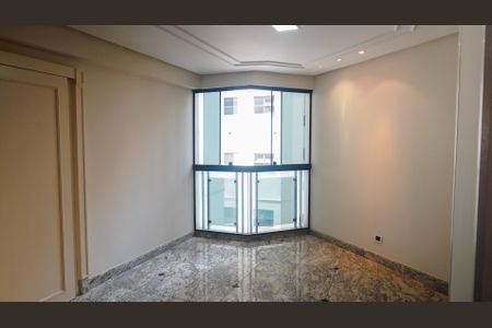 Apartamento para alugar com 330m², 3 quartos e 4 vagas