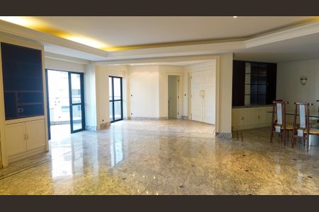 Apartamento para alugar com 330m², 3 quartos e 4 vagas