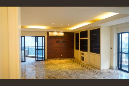 Apartamento para alugar com 330m², 3 quartos e 4 vagas